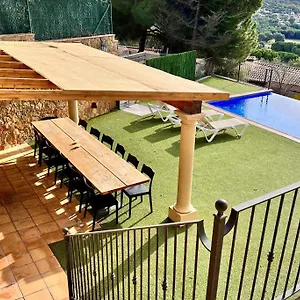  Villa Casa Mas Ambros Con Piscina Desbordante España